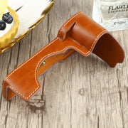 1/4 inch Thread PU Leather Camera Half Case Base for Sony ILCE-7C/A7C (Brown)