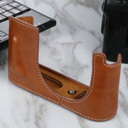 1/4 inch Thread PU Leather Camera Half Case Base for Leica Q2(Brown)