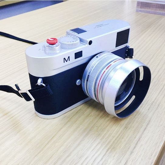 For Leica M Non-Working Fake Dummy DSLR Camera Model Photo Studio Props, Hood Lens(Silver)