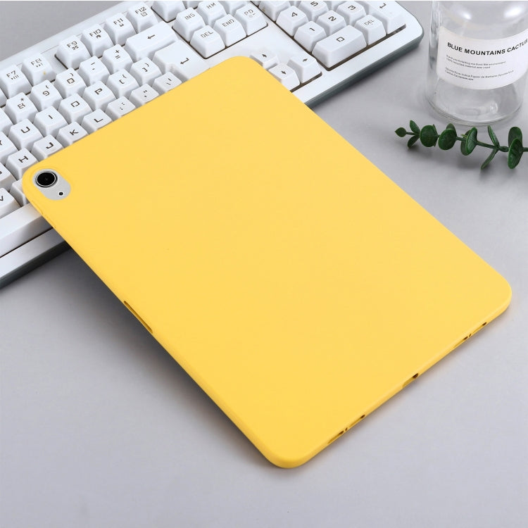 Solid Color Liquid Silicone Shockpoof Tablet Case For iPad Air 11 2024 / Air 2022 / 2020 10.9(Yellow)