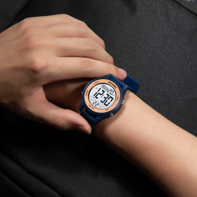 SKMEI 1758 Multifunctional LED Digital Display Luminous Silicone Strap Electronic Watch(Black White)