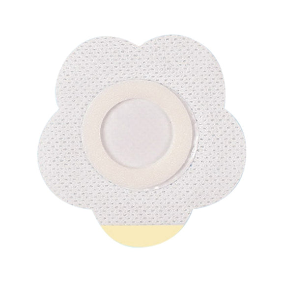 50pcs 043 Non-woven Stickers Wound Anti-seepage Three-volt Medicinal Patch, Size:7x7x3cm (Plum Shape)