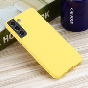 For Samsung Galaxy S22 5G Pure Color Liquid Silicone Shockproof Full Coverage Phone Case(Yellow)