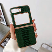 For Motorola Moto Razr 2022 Genuine Leather Weilai Series Nano Plating Phone Case(Green)