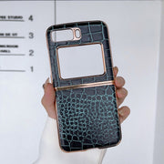 For Motorola Moto Razr 2022 Crocodile Texture Genuine Leather Nano Electroplating Phone Case(Dark Green)