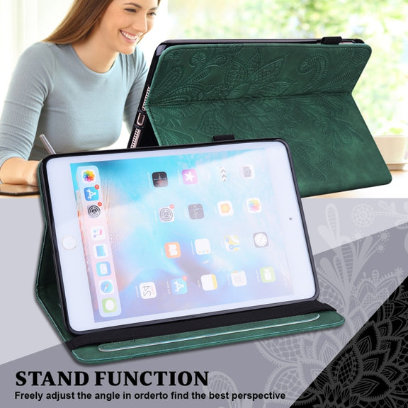 For Lenovo Tab M8 4th Gen Lace Flower Embossing Pattern Leather Tablet Case(Green)