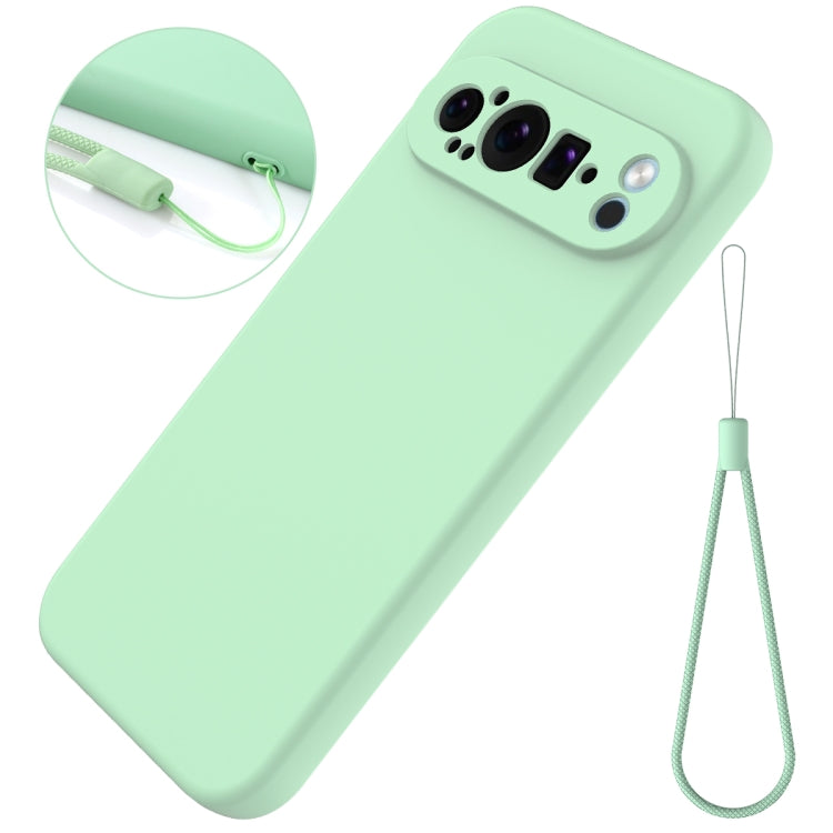 For Google Pixel 9 Pro Pure Color Liquid Silicone Shockproof Phone Case(Green)