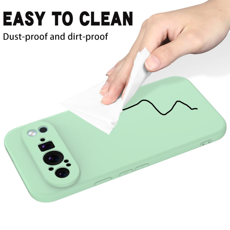 For Google Pixel 9 Pro XL Pure Color Liquid Silicone Shockproof Phone Case(Green)