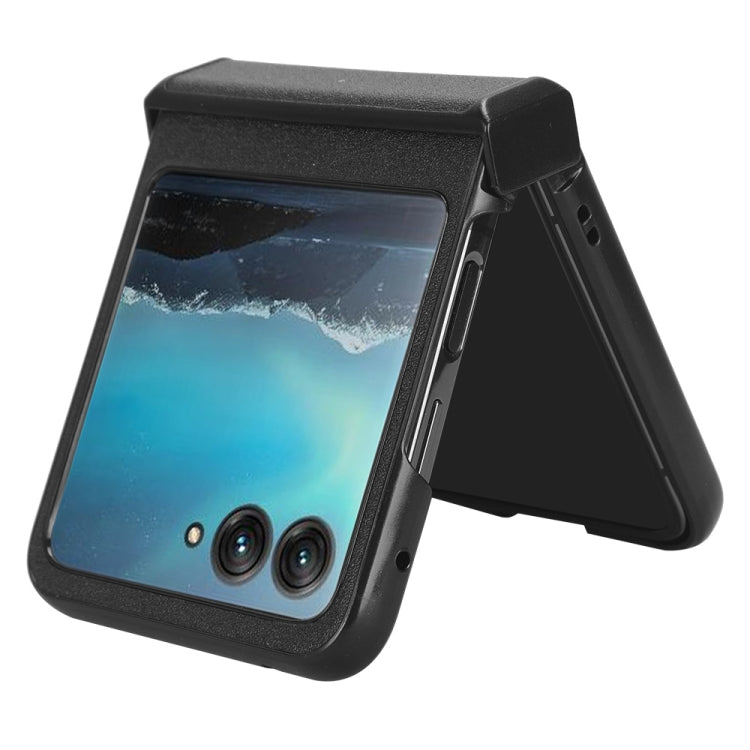 For Motorola Moto Razr 40 Ultra Sandskin Texture Phone Case(Black)