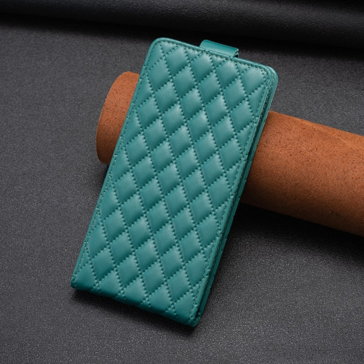 For Xiaomi Mi 11T / 11T Pro Diamond Lattice Vertical Flip Leather Phone Case(Green)