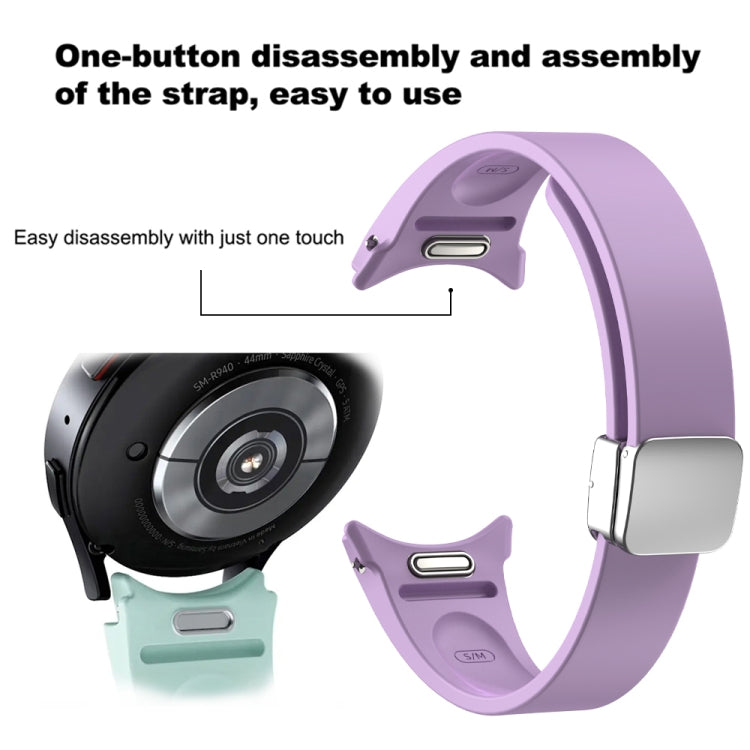 For Samsung Galaxy Watch 6 Magnetic Folding Silver Buckle Silicone Watch Band(White)