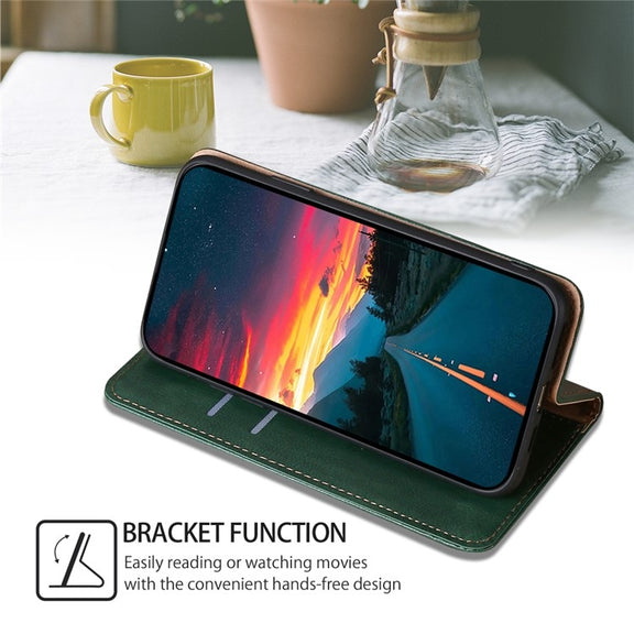 For Honor Magic6 Pro Gloss Oil Solid Color Magnetic Leather Phone Case(Green)