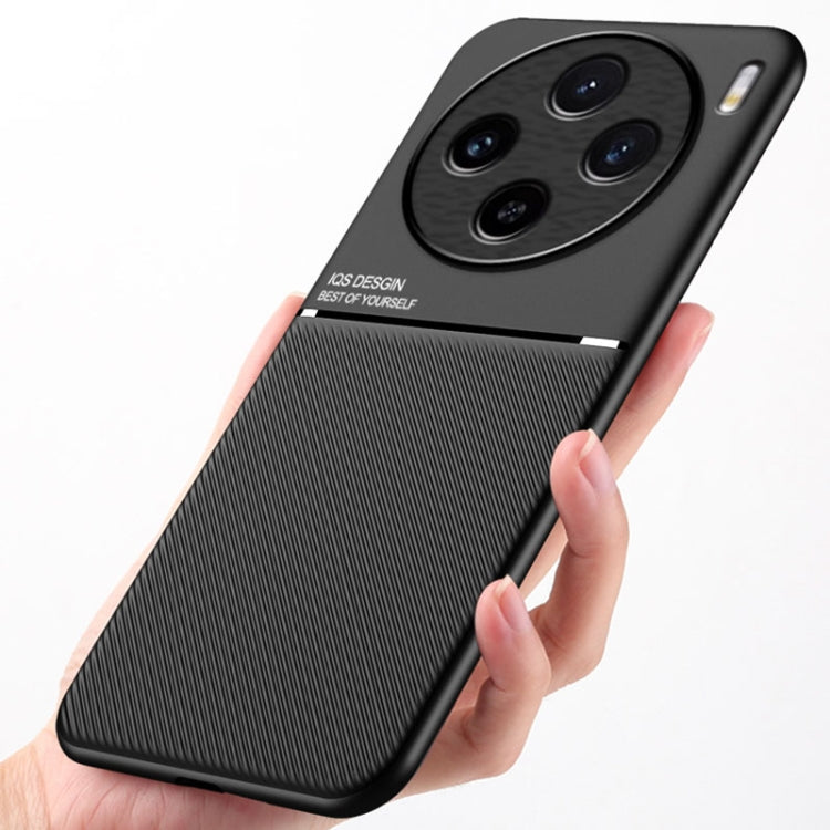 For vivo X100 Classic Tilt Strip Grain Magnetic Shockproof PC + TPU Phone Case(Blue)