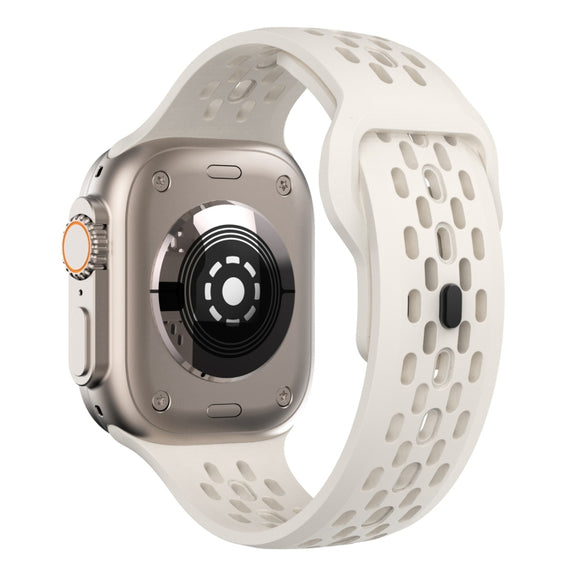 For Apple Watch Series 7 45mm Oval Holes Fluororubber Watch Band(Starlight)