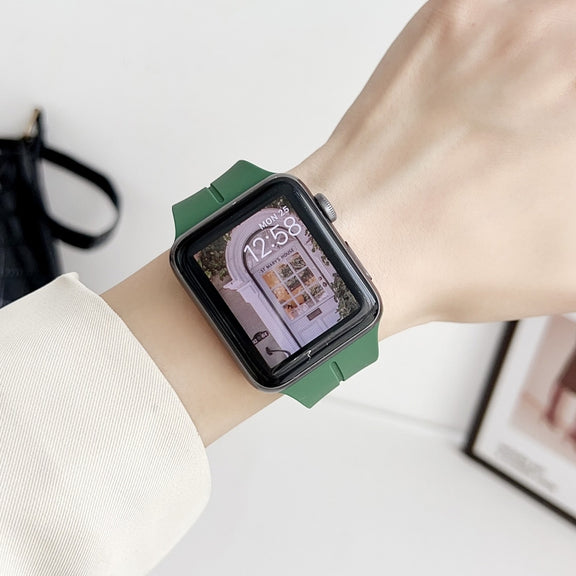 For Apple Watch Series 8 41mm Magnetic Square Buckle Silicone Watch Band(Orange)