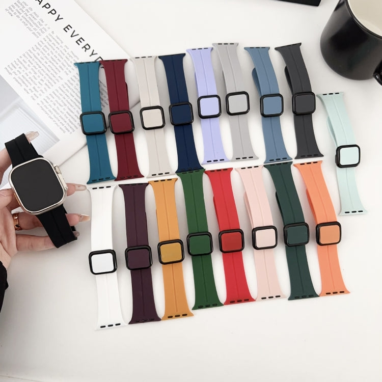 For Apple Watch SE 2022 44mm Magnetic Square Buckle Silicone Watch Band(Pine Green)