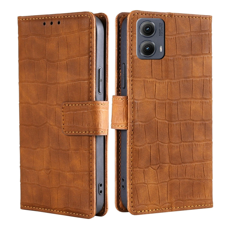 For Motorola Edge 5G 2024 Skin Feel Crocodile Magnetic Clasp Leather Phone Case(Brown)