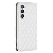 For Samsung Galaxy S25 5G Diamond Lattice Magnetic Leather Flip Phone Case(White)