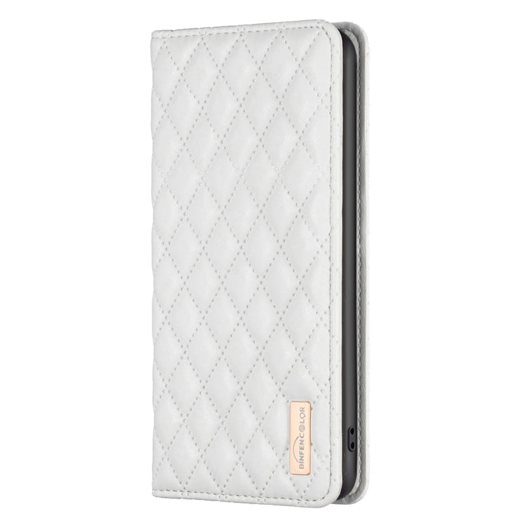 For Samsung Galaxy S25+ 5G Diamond Lattice Magnetic Leather Flip Phone Case(White)