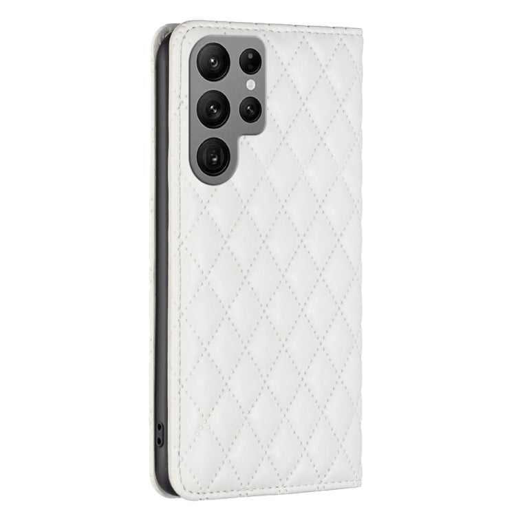 For Samsung Galaxy S25 Ultra 5G Diamond Lattice Magnetic Leather Flip Phone Case(White)