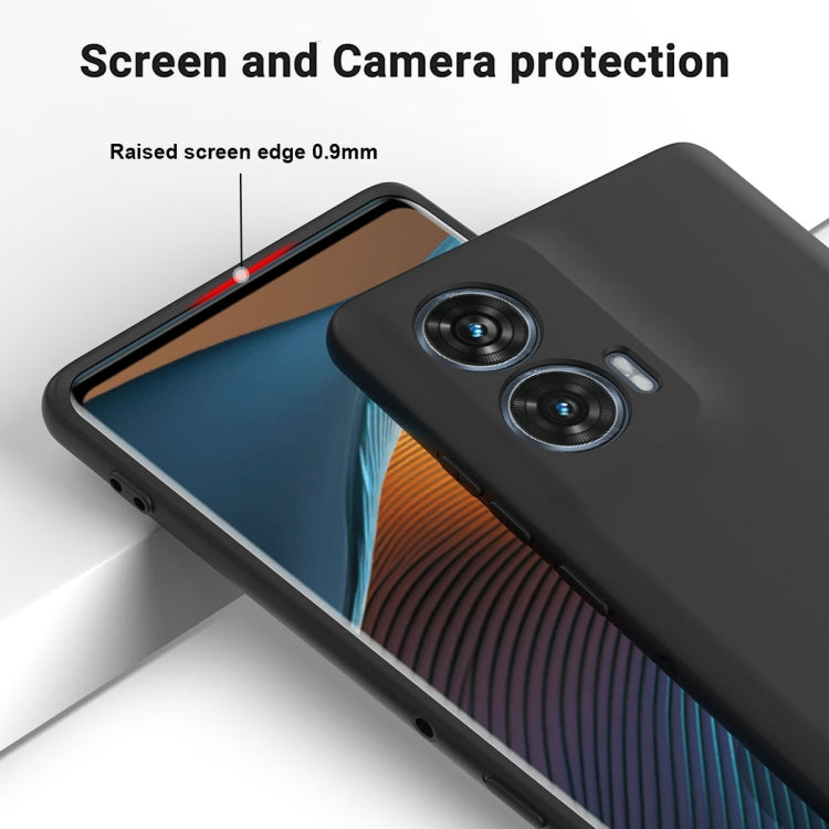 For Motorola Edge 50 Fusion Solid Color Liquid Silicone Dropproof Full Coverage Phone Case(Black)