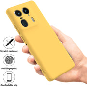 For Motorola Edge 50 Ultra Solid Color Liquid Silicone Dropproof Full Coverage Phone Case(Yellow)