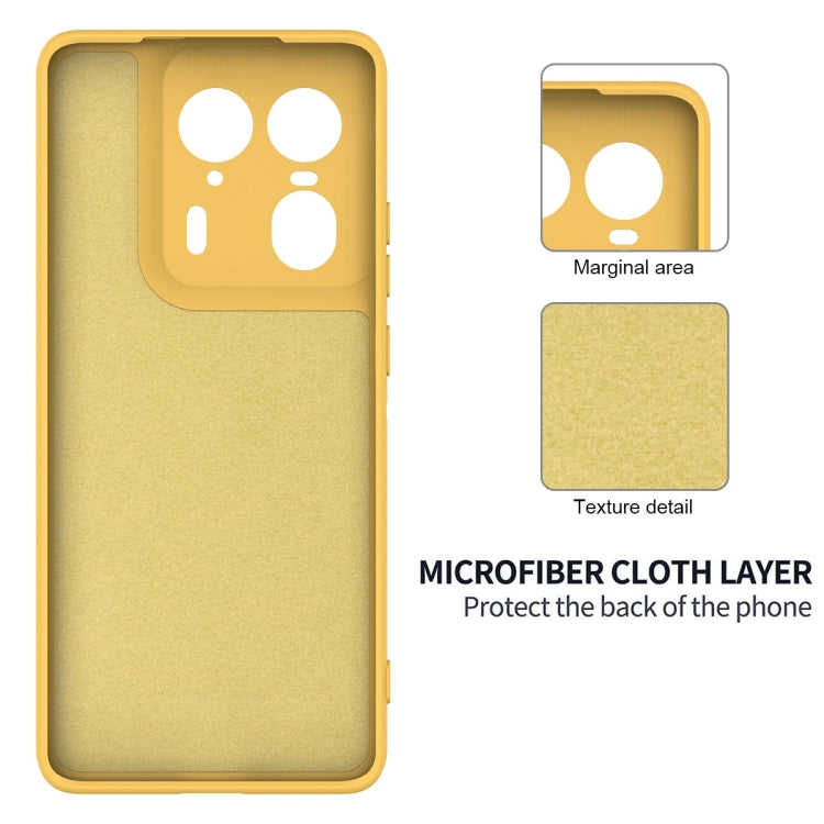 For Motorola Edge 50 Ultra Solid Color Liquid Silicone Dropproof Full Coverage Phone Case(Yellow)
