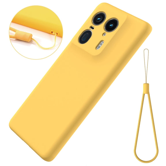 For Motorola Edge 50 Ultra Solid Color Liquid Silicone Dropproof Full Coverage Phone Case(Yellow)