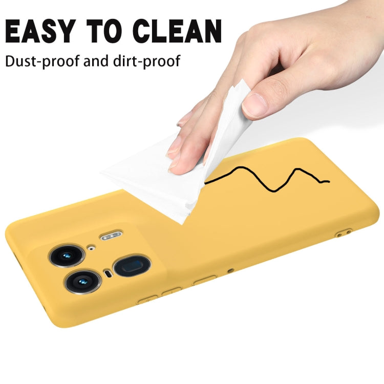 For Motorola Moto X50 Ultra Solid Color Liquid Silicone Dropproof Full Coverage Phone Case(Yellow)