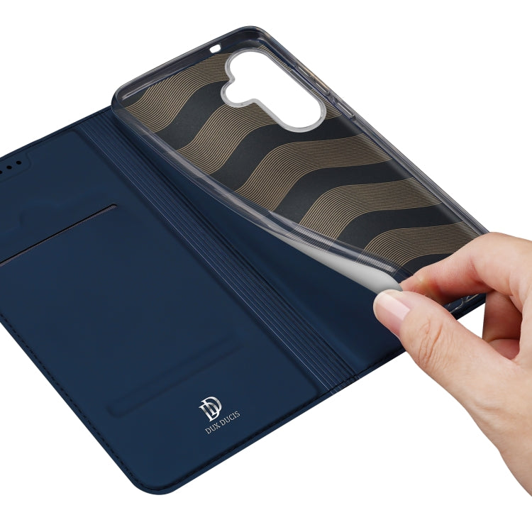 For Samsung Galaxy S25 5G DUX DUCIS Skin Pro Series Flip Leather Phone Case(Blue)