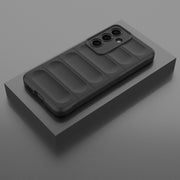 For Samsung Galaxy S25 5G Magic Shield TPU + Flannel Phone Case(Black)