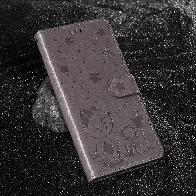 For Samsung Galaxy S25 Ultra 5G Cat and Bee Embossed Flip Leather Phone Case(Grey)