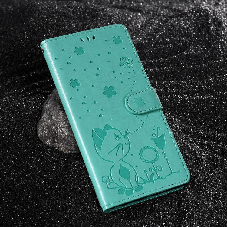 For Samsung Galaxy S25+ / S24+ 5G Cat and Bee Embossed Flip Leather Phone Case(Green)
