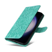 For Samsung Galaxy S25 5G Embossed Sunflower Leather Phone Case(Green)