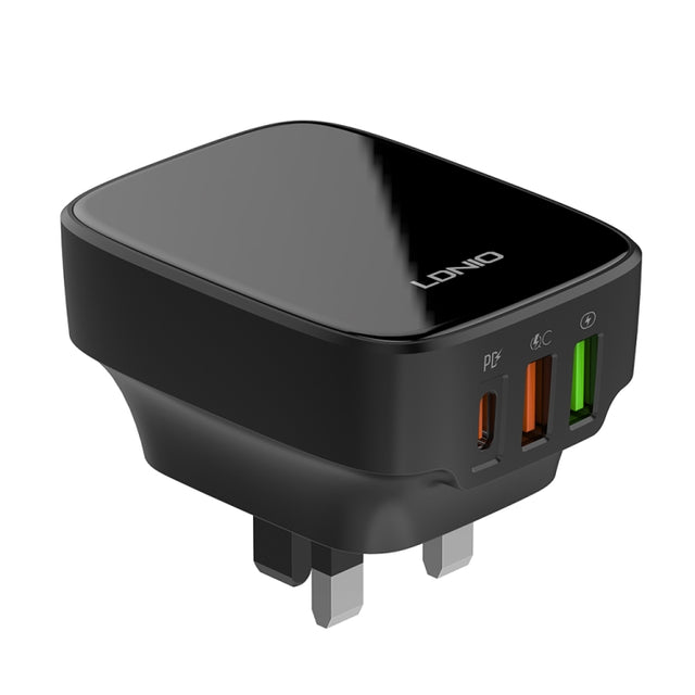LDNIO Q334 32W Type-C + Dual USB Port Charger with 1m 8 Pin Data Cable, Plug Type:UK Plug(Black)