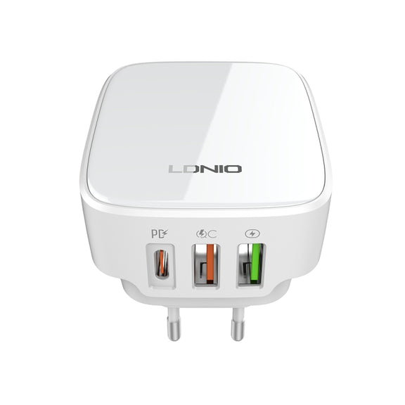 LDNIO Q334 32W Type-C + Dual USB Port Charger with 1m USB-C / Type-C Data Cable, Plug Type:EU Plug(White)