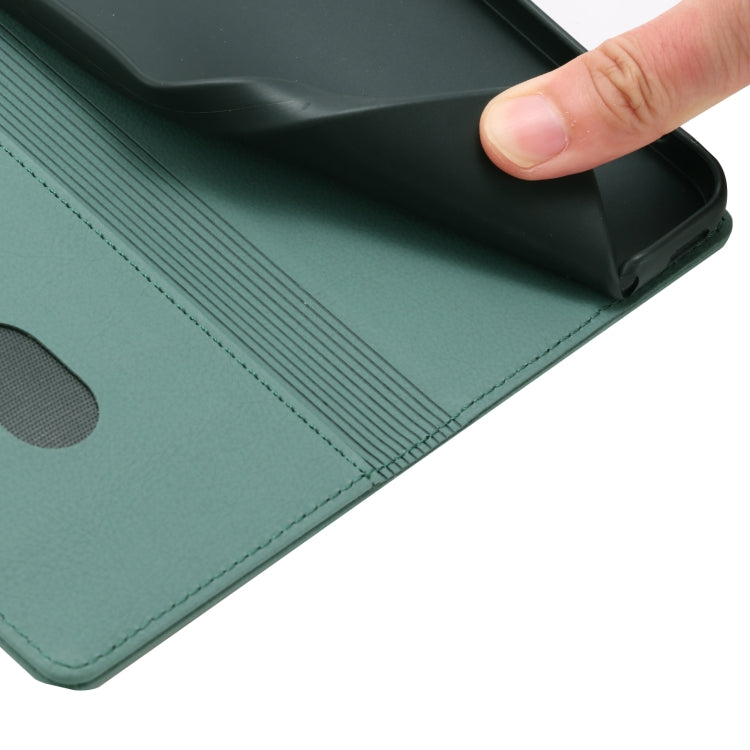 For Samsung Galaxy S25 5G Cartoon Elephant Embossed Leather Phone Case(Green)