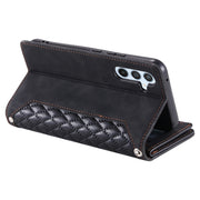 For Samsung Galaxy S25 5G Grid Texture Zipper Leather Phone Case with Lanyard(Black)