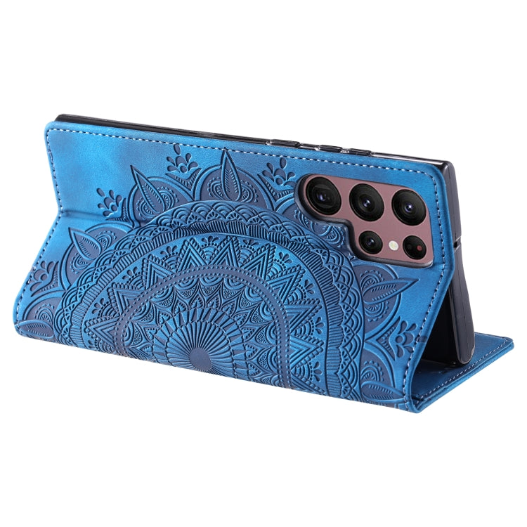 For Samsung Galaxy S25 Ultra 5G Totem Embossed Magnetic Leather Phone Case(Blue)