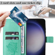 For Samsung Galaxy S25 / S24 5G Tree & Cat Embossed Pattern Flip Leather Phone Case(Green)