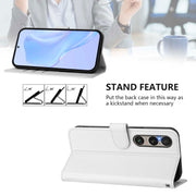For Sony Xperia 1 VI 2024 Skin Feel Solid Color Leather Phone Case with Lanyard(White)