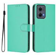 For Motorola Edge 5G 2024 Skin Feel Solid Color Leather Phone Case with Lanyard(Green)