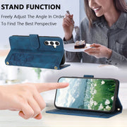 For Samsung Galaxy S25 5G Tulips Embossed Leather Phone Case with Lanyard(Blue)