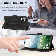 For Samsung Galaxy S25 5G Tulips Embossed Leather Phone Case with Lanyard(Black)
