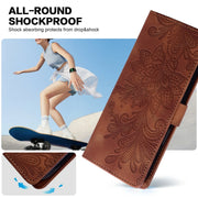 For Samsung Galaxy S25+ 5G Lace Floral Embossed Magnetic Buckle PU Phone Case With Wrist Strap(Brown)
