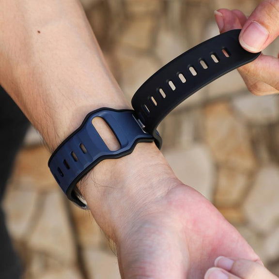 For Apple Watch 42mm / 41mm / 40mm / 38mm Norman Buckle Two-color Silicone Watch Band(Blue Black)