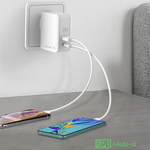 LDNIO A4403C 30W PD + Auto-id Foldable Fast Travel Charger with 1m 8 Pin Cable, EU Plug