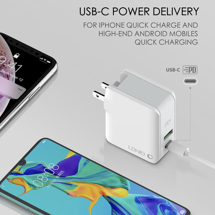 LDNIO A4403C 30W PD + Auto-id Foldable Fast Travel Charger with 1m Micro USB Cable, EU Plug