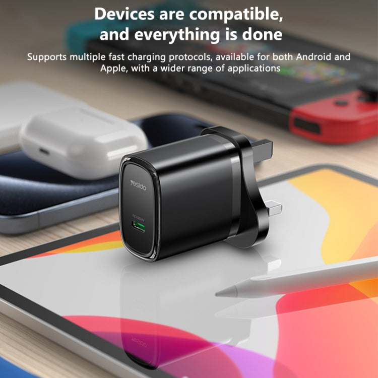 Yesido YC76BL PD 20W USB-C / Type-C Port Quick Charger with Type-C to 8 Pin Cable, UK Plug (Black)