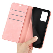 For Motorola Edge 5G 2024 Retro-skin Magnetic Suction Leather Phone Case(Pink)
